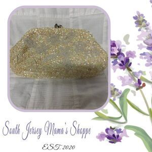 Vintage 1960s Hong Kong Beaded Floral Clutch Purse (P9)